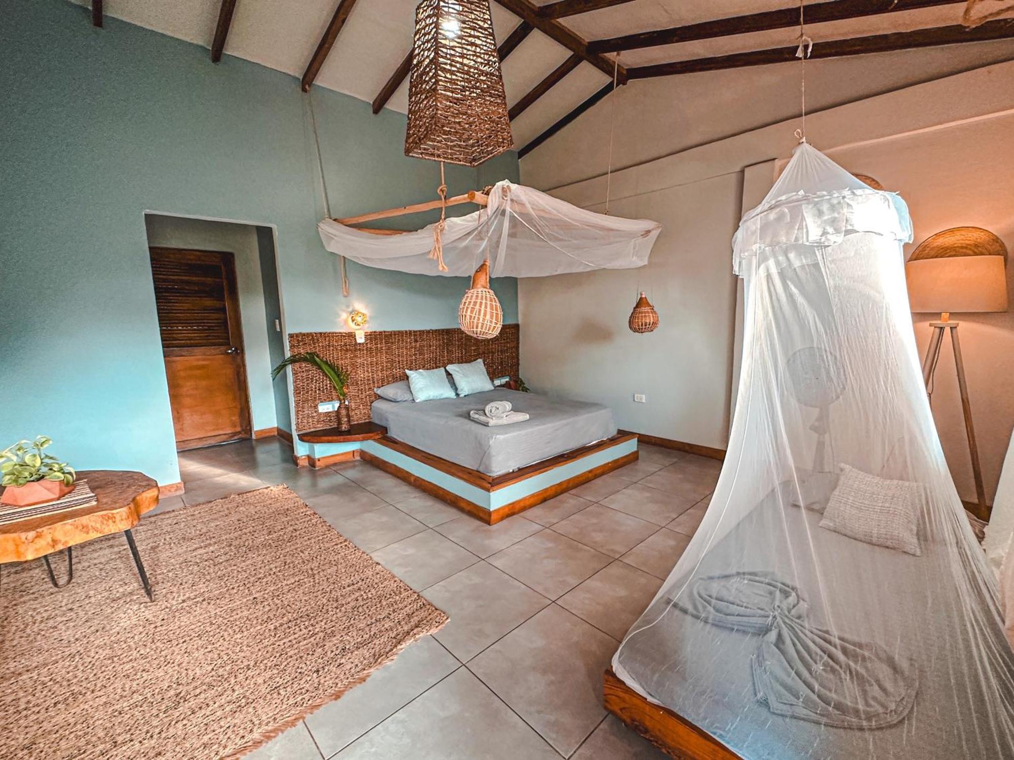 Deluxe Double Room with Balcony,1542029977:JPEG
